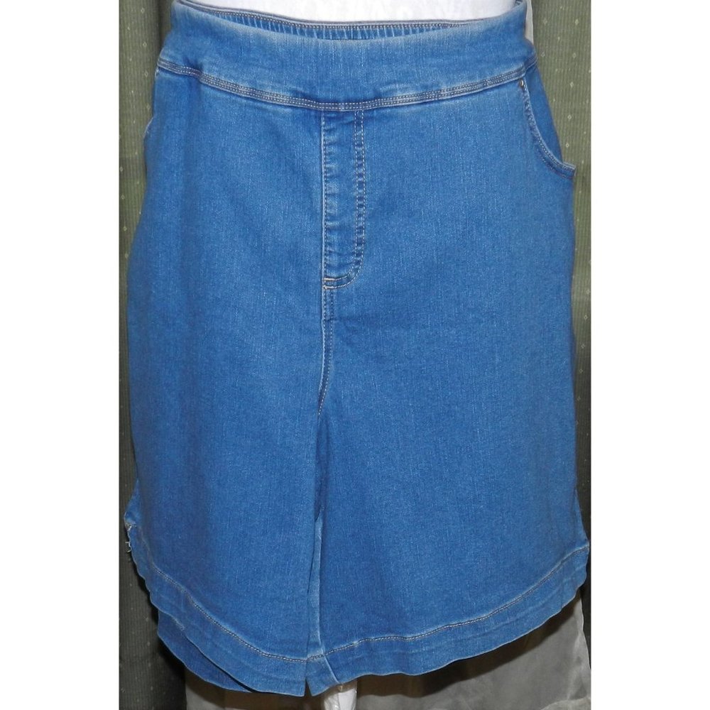 NWOT Level Eight size 4X stretch blend medium blue short plus size women's